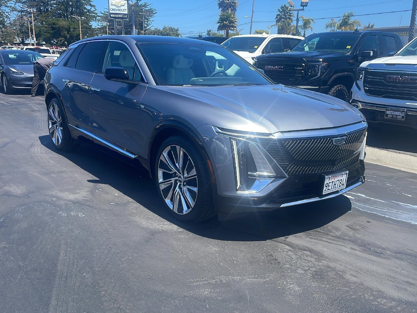 Used 2023 Cadillac LYRIQ Luxury with VIN 1GYKPMRK6PZ000455 for sale in Watsonville, CA
