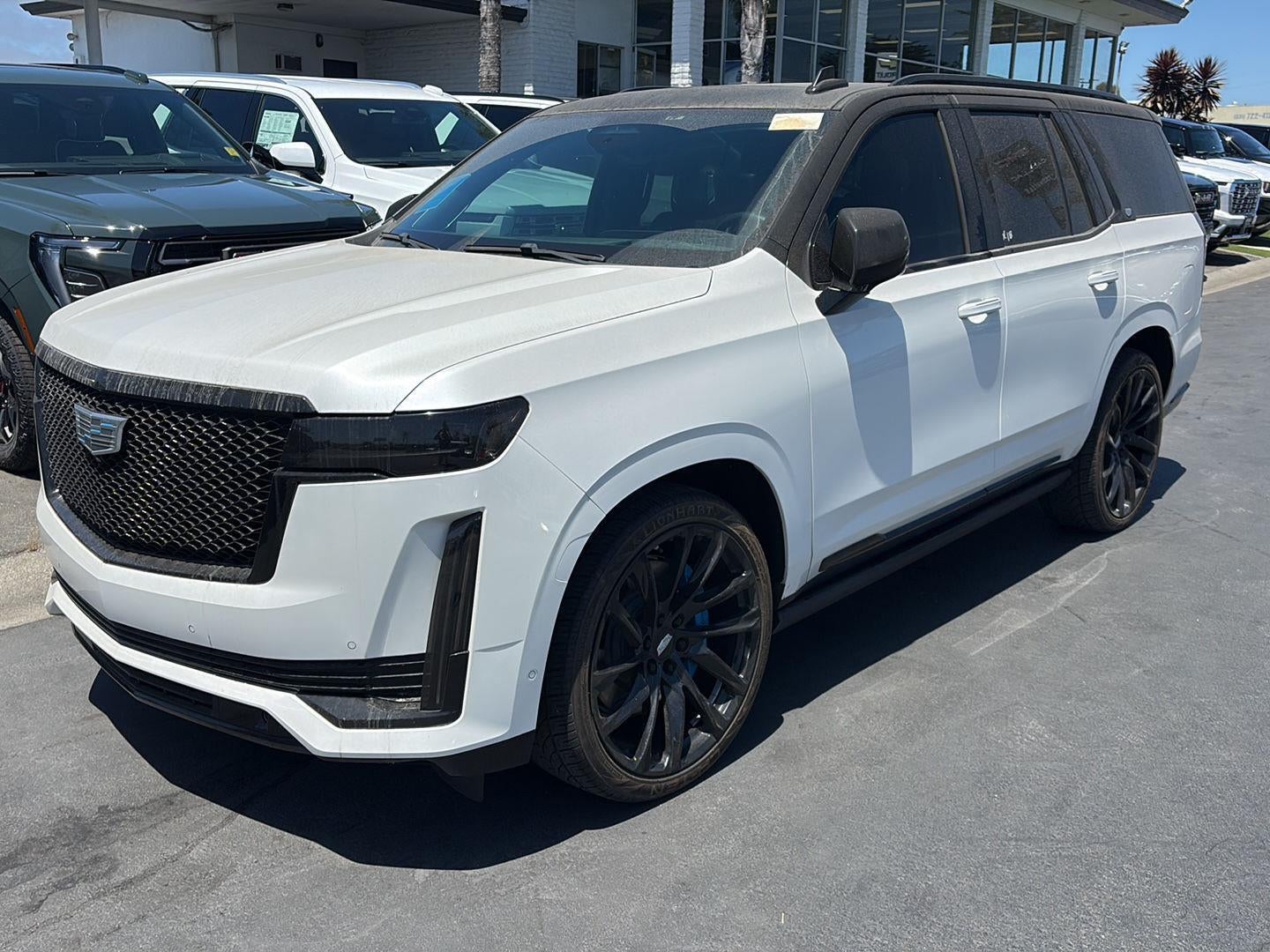 2022 Cadillac Escalade Sport Platinum in Crystal White Tricoat — front three-quarter view