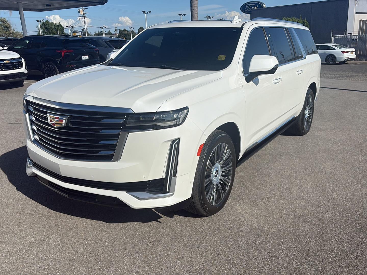 2022 Cadillac Escalade ESV Premium Luxury Platinum in Crystal White Tricoat — front three-quarter view